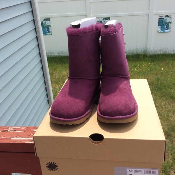 Ugg Bailey Bow II  embroidered - Picture 2 of 5